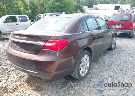 2013 Chrysler 200 Touring z USA, uszkodzony, nr VIN 1C3CCBBB8DN597443